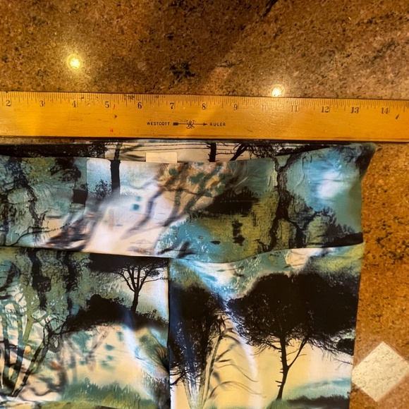NEW! Onzie Forest Print Full Length Leggings Size Small/Medium - Picture 6 of 11